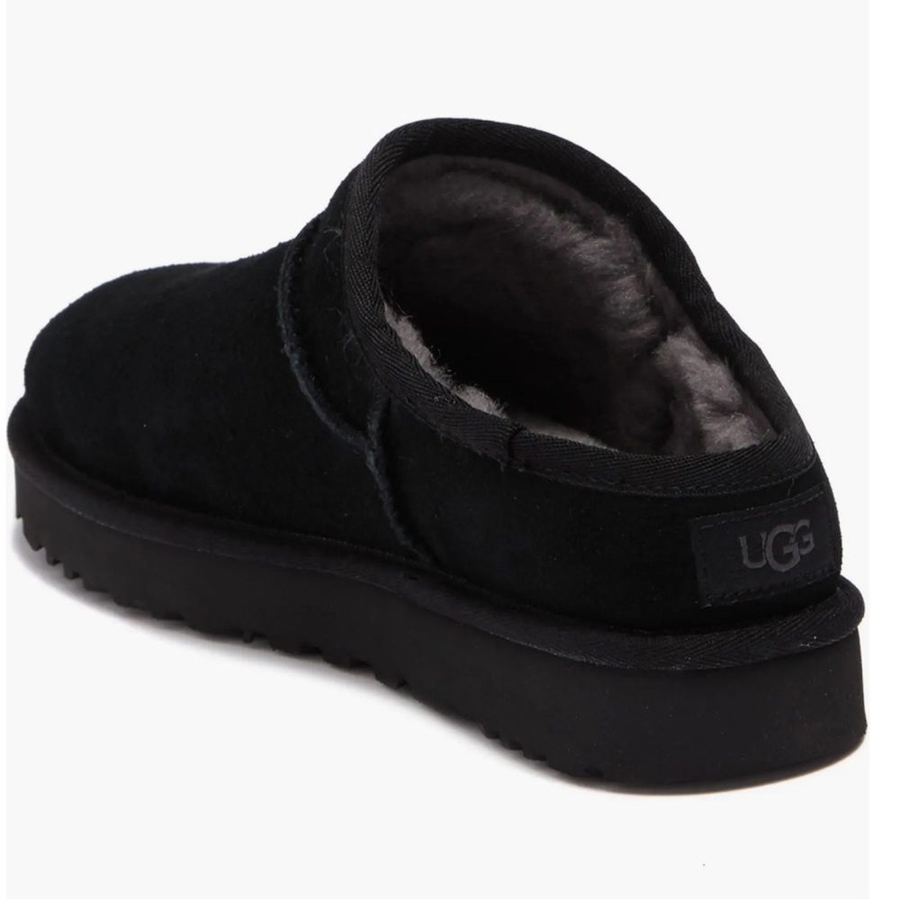 UGG Classic Slippers Size 9